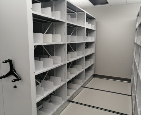 Разделитель папок на полке