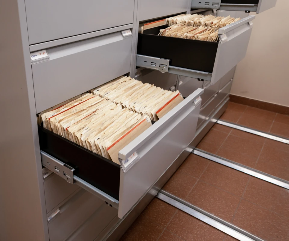 Архивные стеллажи для хранения картотек