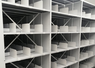 Ячеистый стеллаж со съемными разделителями