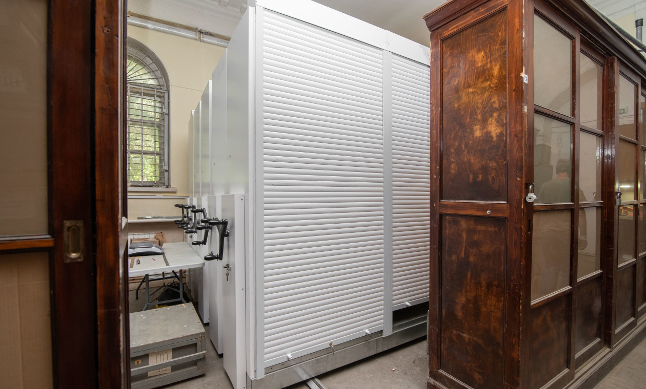 Двери-жалюзи